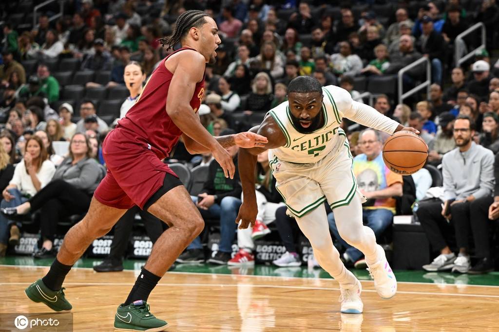 季前赛-西蒙斯21分布朗8+5+6 凯尔特人狂胜骑士